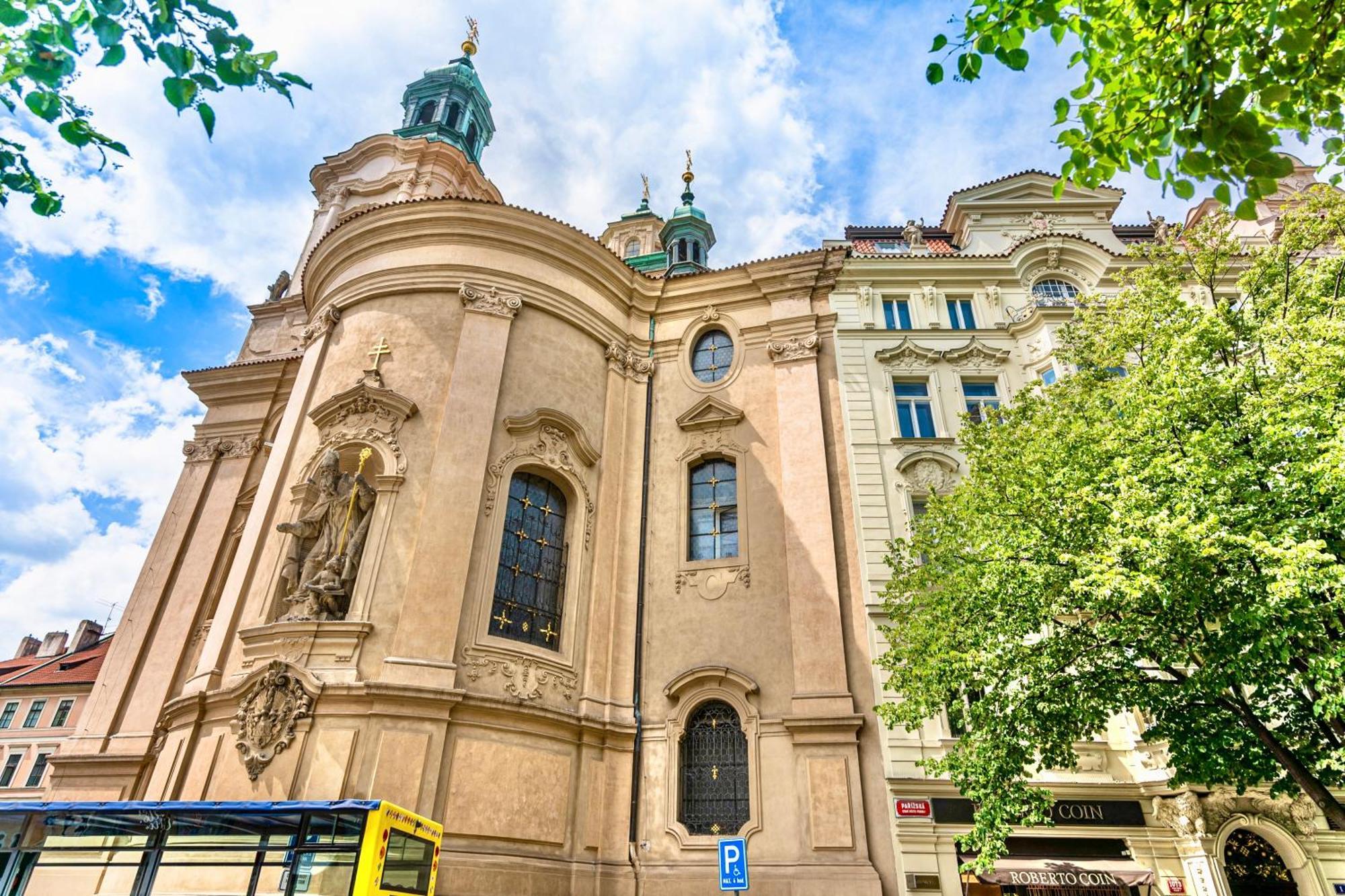 פראג The Old Town Square & Parizska Apartments מראה חיצוני תמונה